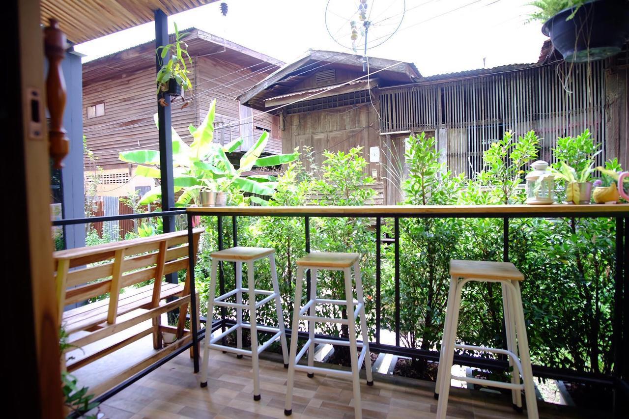 Nap Corner Hostel Phitsanulok Extérieur photo